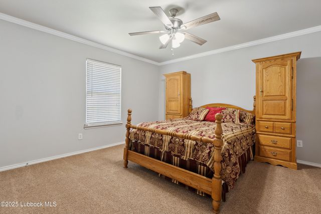 3407 Oakridge Avenue, Lubbock, TX 79407