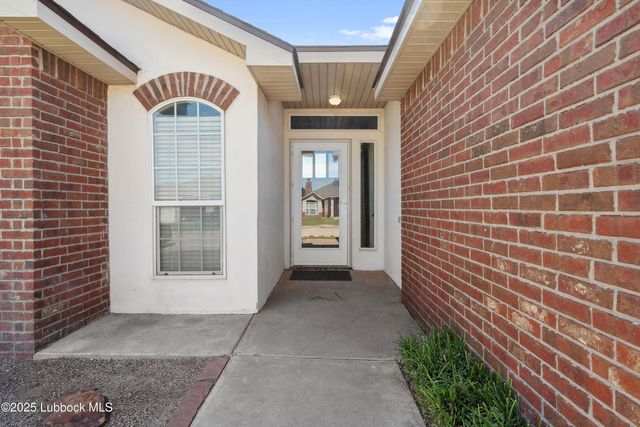 3407 Oakridge Avenue, Lubbock, TX 79407