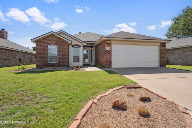 3407 Oakridge Avenue, Lubbock, TX 79407