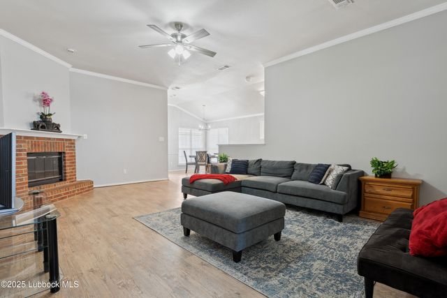 3407 Oakridge Avenue, Lubbock, TX 79407