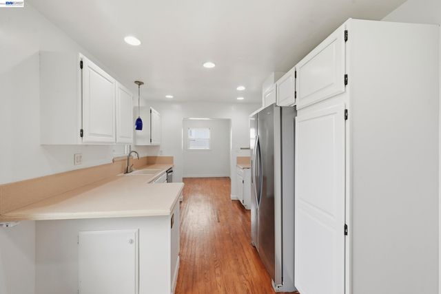 17119 Rolando Ave, Castro Valley, CA 94546