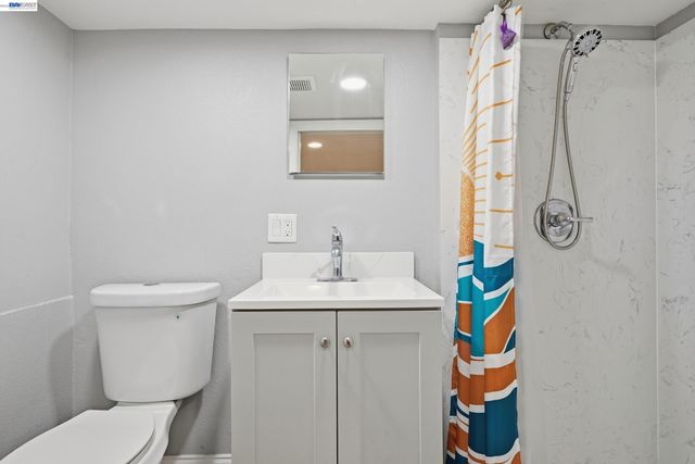 17119 Rolando Ave, Castro Valley, CA 94546