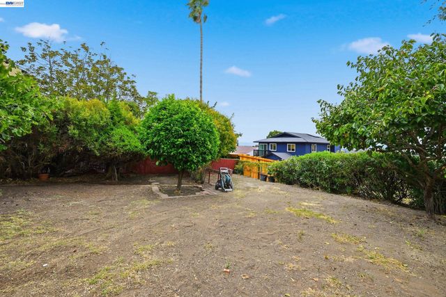 17119 Rolando Ave, Castro Valley, CA 94546