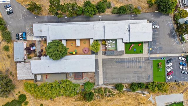 17119 Rolando Ave, Castro Valley, CA 94546