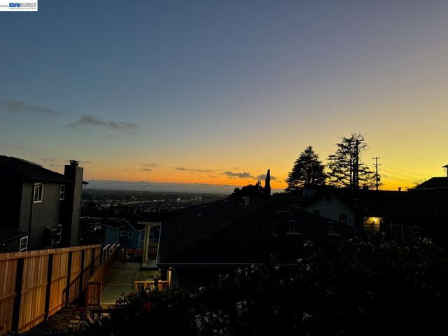 17119 Rolando Ave, Castro Valley, CA 94546