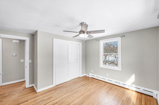 140 Slumber Ln, Springfield, MA 01128