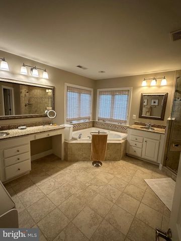 8605 LENFANT PL, Manassas, VA 20112