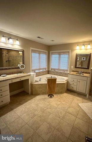 8605 LENFANT PL, Manassas, VA 20112