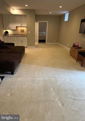 8605 LENFANT PL, Manassas, VA 20112