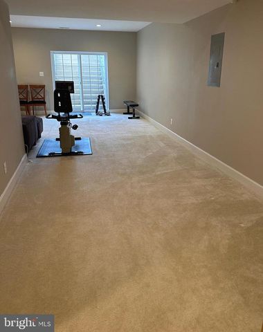 8605 LENFANT PL, Manassas, VA 20112