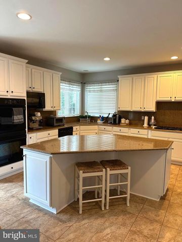 8605 LENFANT PL, Manassas, VA 20112