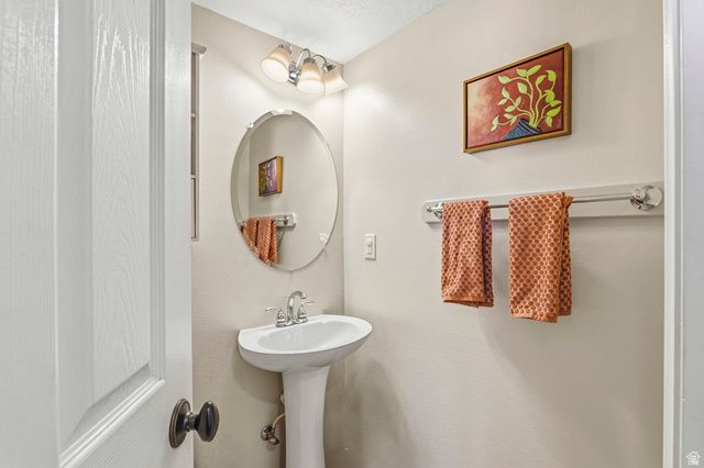 902 N 200 W, American Fork, UT 84003