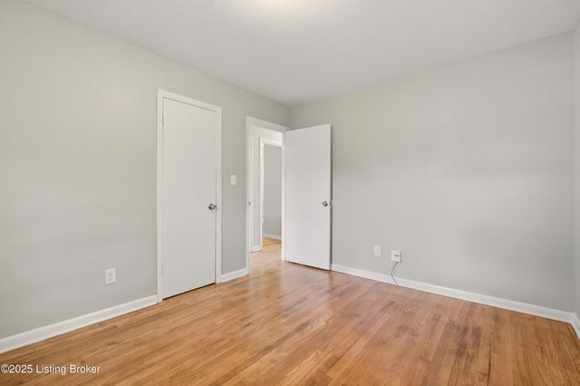 11208 Blue Lick Rd, Louisville, KY 40229