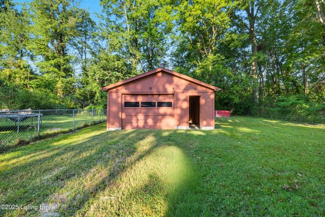 11208 Blue Lick Rd, Louisville, KY 40229