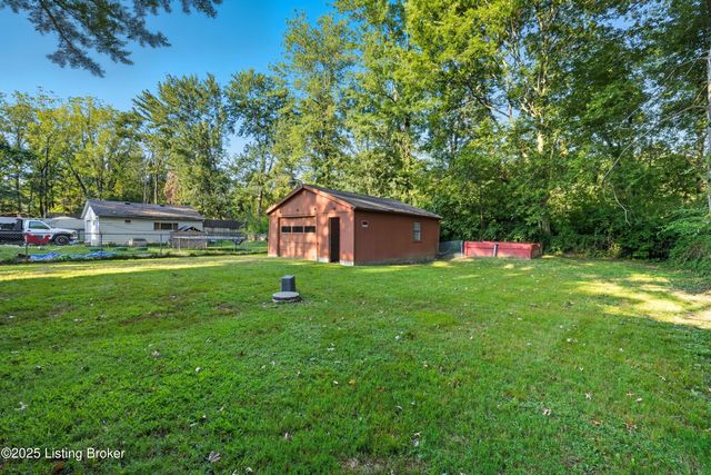 11208 Blue Lick Rd, Louisville, KY 40229