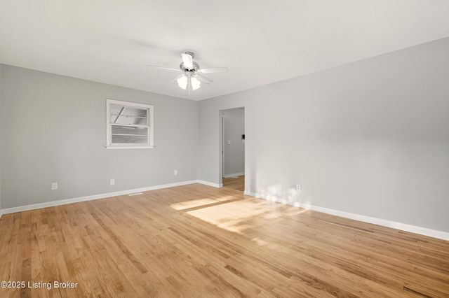 11208 Blue Lick Rd, Louisville, KY 40229