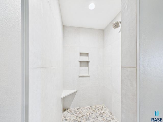 301 Granite Ave Avenue, Tea, SD 57064