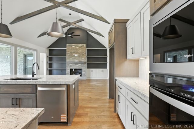 13656 S 21st Street E, Bixby, OK 74008
