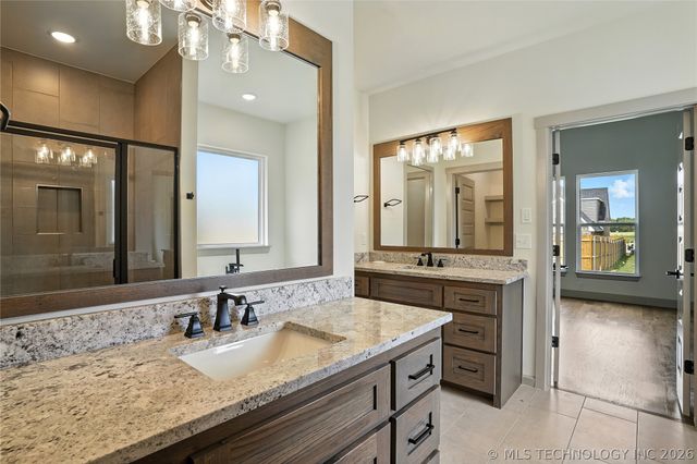 13656 S 21st Street E, Bixby, OK 74008