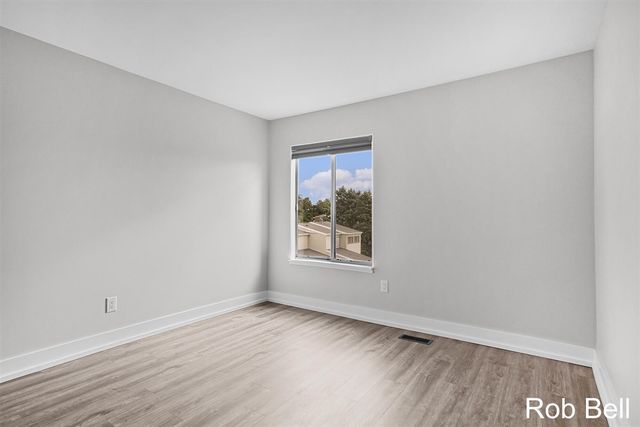 6223 Acropolis Drive 49, Grand Rapids, MI 49546