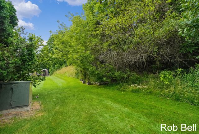 6223 Acropolis Drive 49, Grand Rapids, MI 49546