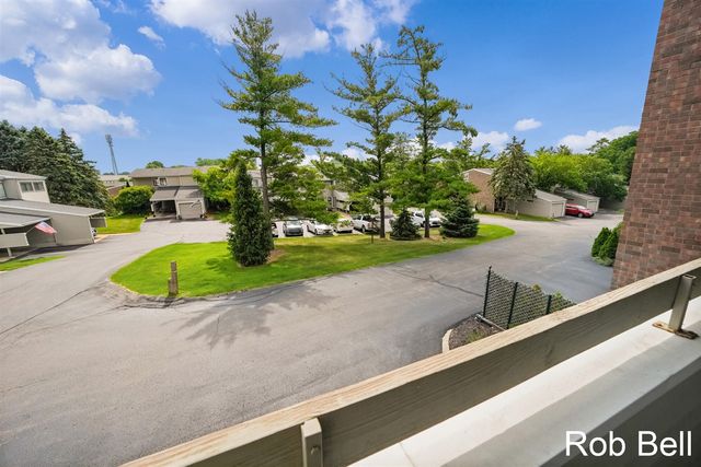 6223 Acropolis Drive 49, Grand Rapids, MI 49546