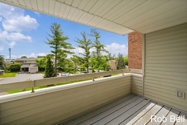 6223 Acropolis Drive 49, Grand Rapids, MI 49546