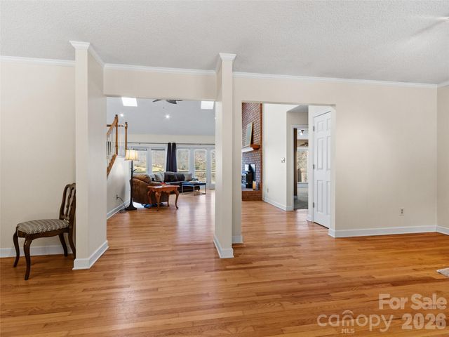 126 Hillcrest Drive, Barnardsville, NC 28709