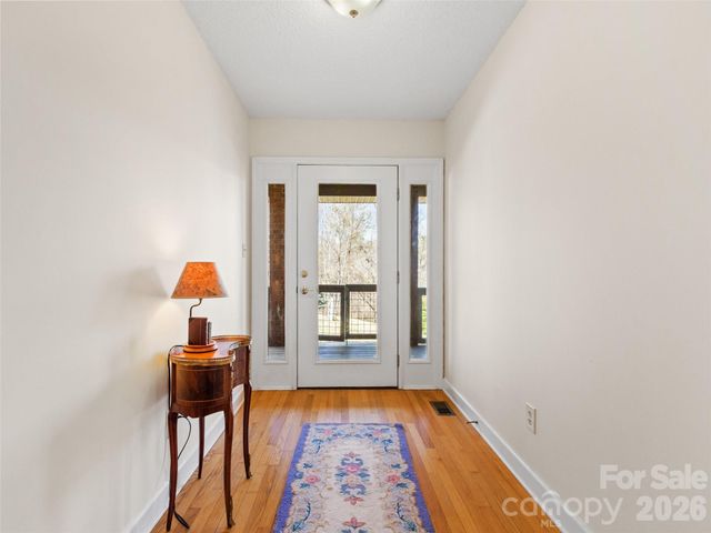 126 Hillcrest Drive, Barnardsville, NC 28709