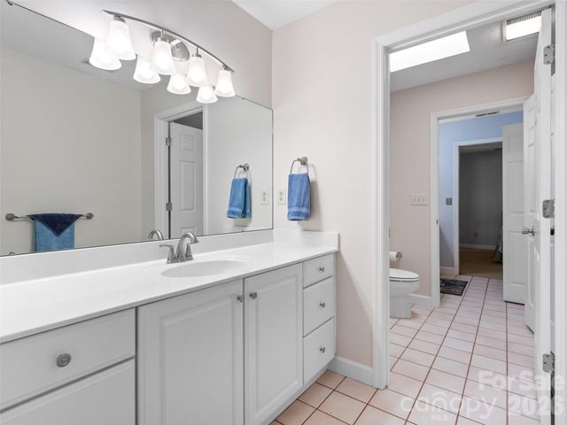 126 Hillcrest Drive, Barnardsville, NC 28709