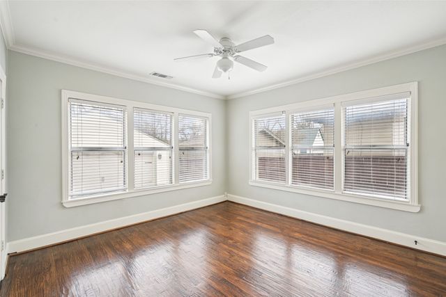 610 Clermont Avenue, Dallas, TX 75223