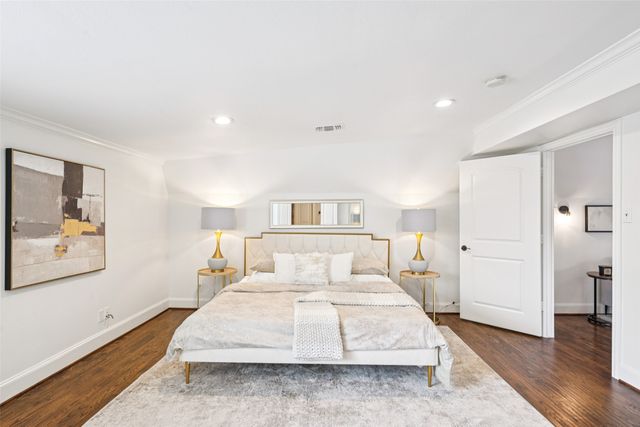 610 Clermont Avenue, Dallas, TX 75223