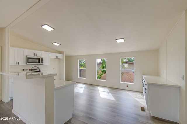 8105 E 4TH Avenue, Mesa, AZ 85208