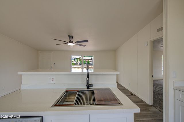 8105 E 4TH Avenue, Mesa, AZ 85208