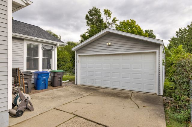 1505 61st Street, Des Moines, IA 50311