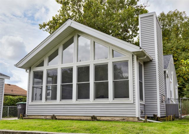1505 61st Street, Des Moines, IA 50311