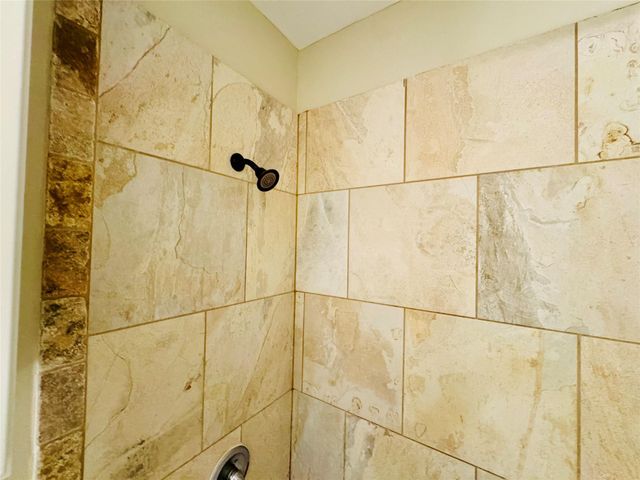 10202 Forum Park Drive 242, Houston, TX 77036