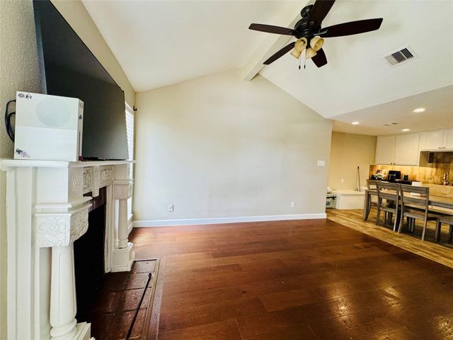 10202 Forum Park Drive 242, Houston, TX 77036