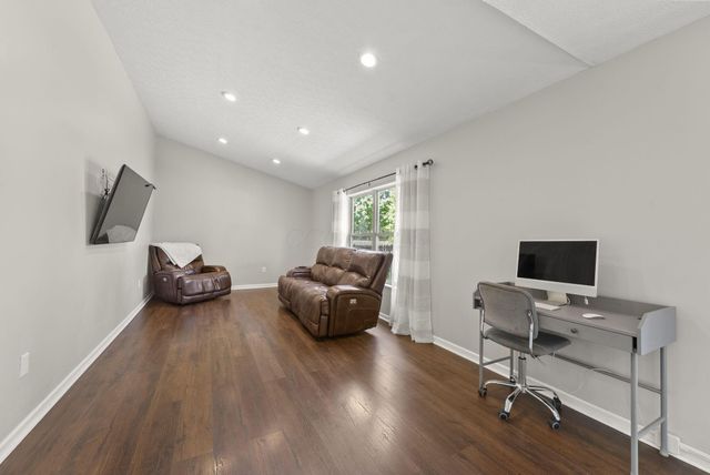 5778 Brook Hollow Drive, Hilliard, OH 43026