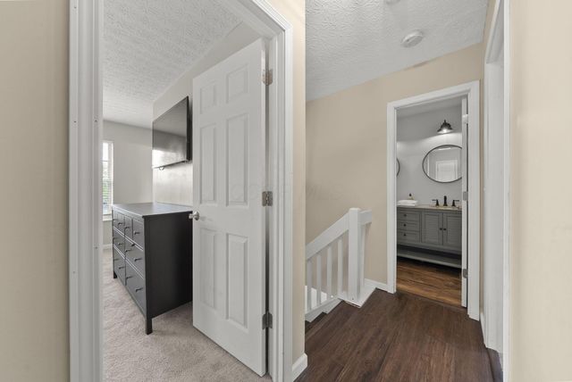 5778 Brook Hollow Drive, Hilliard, OH 43026