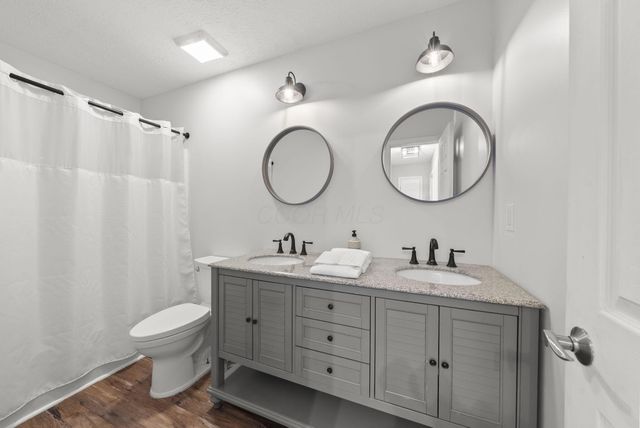5778 Brook Hollow Drive, Hilliard, OH 43026