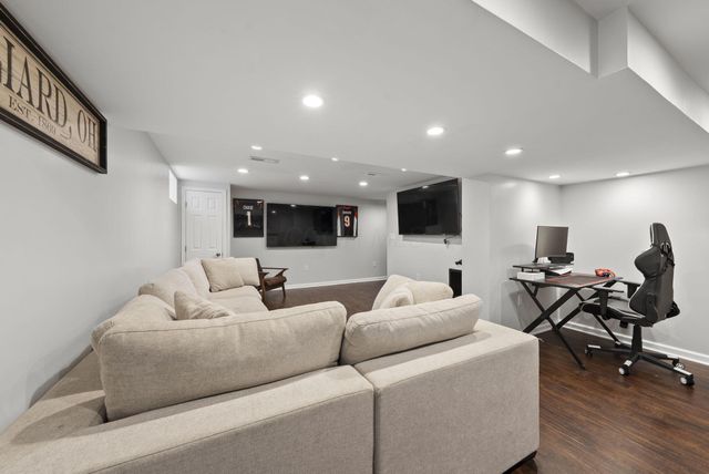 5778 Brook Hollow Drive, Hilliard, OH 43026