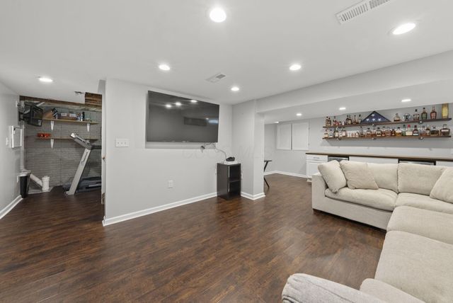 5778 Brook Hollow Drive, Hilliard, OH 43026