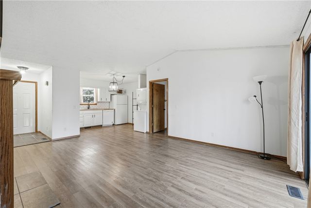 6 Rancho Vista Lane, Eureka Springs, AR 72631