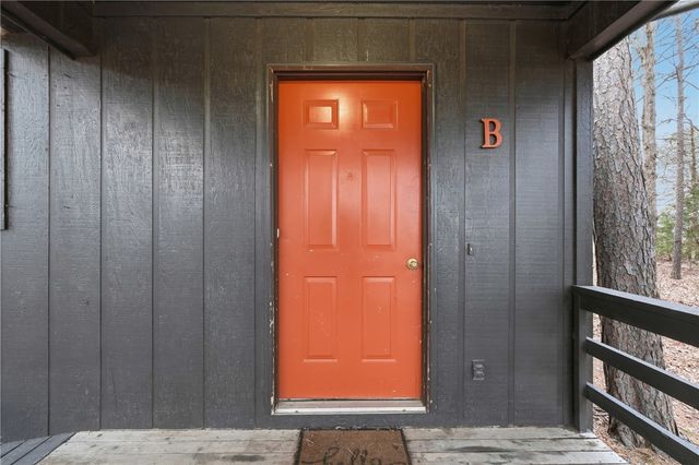 6 Rancho Vista Lane, Eureka Springs, AR 72631