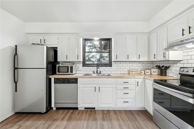 6 Rancho Vista Lane, Eureka Springs, AR 72631