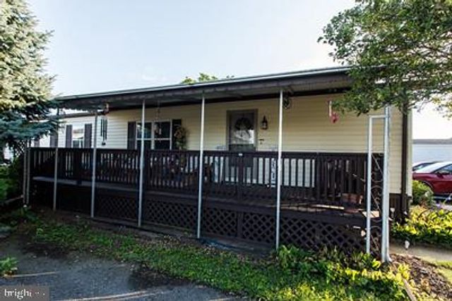 50 RIDGEWOOD MNR, Manheim, PA 17545
