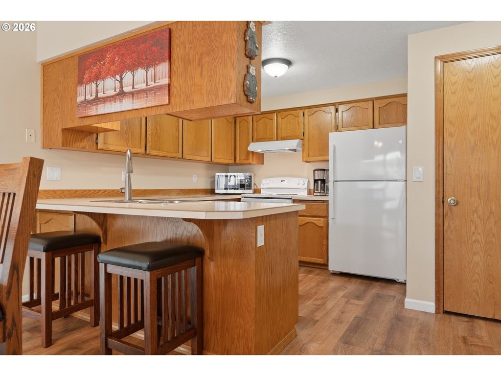 Image 13 of property listing at 1516 Sw HARBOR Dr, Mc Minnville, OR 97128