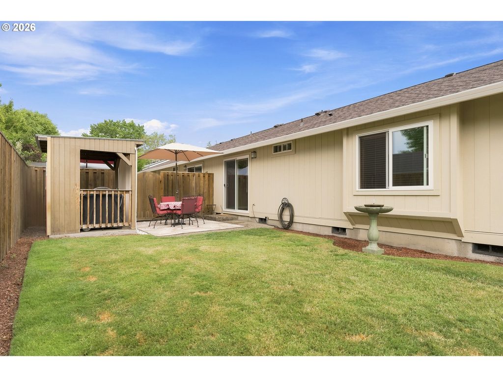 Image 20 of property listing at 1516 Sw HARBOR Dr, Mc Minnville, OR 97128