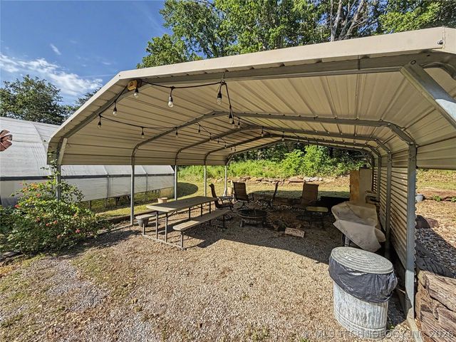 21862 W 888 Road, Cookson, OK 74427